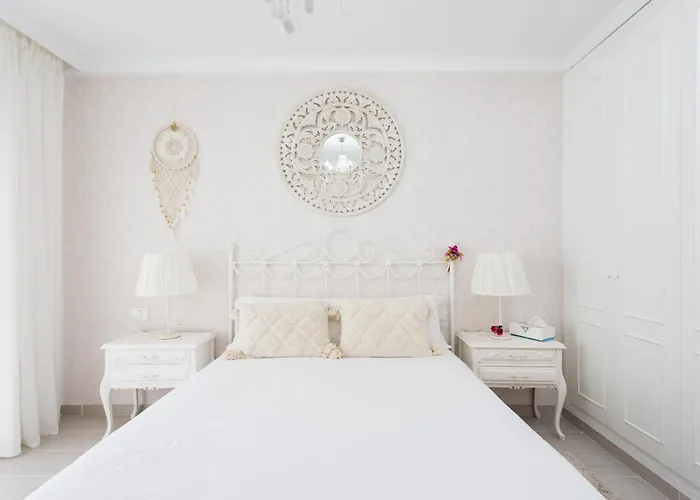 Sunset Oceanview Apartament